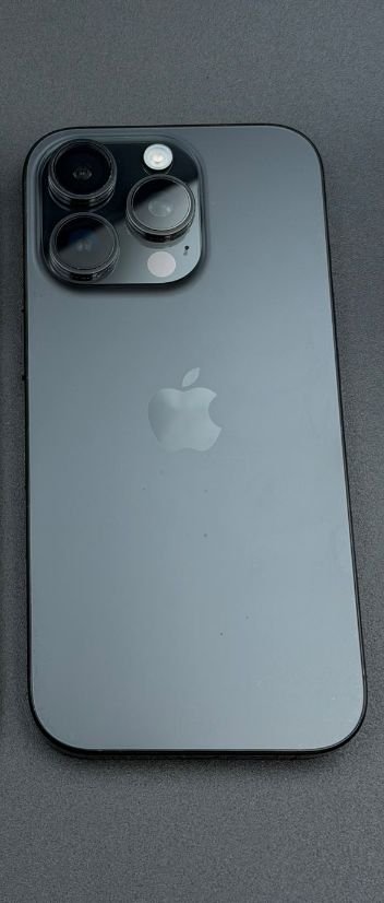 iPhones 16 pro Semi Novos